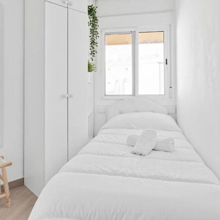 Luis Braille Apt Malaga Luaran gambar